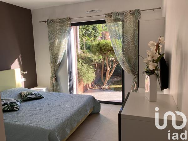 Domaine 10 pièces de 350 m² à Carqueiranne (83320)