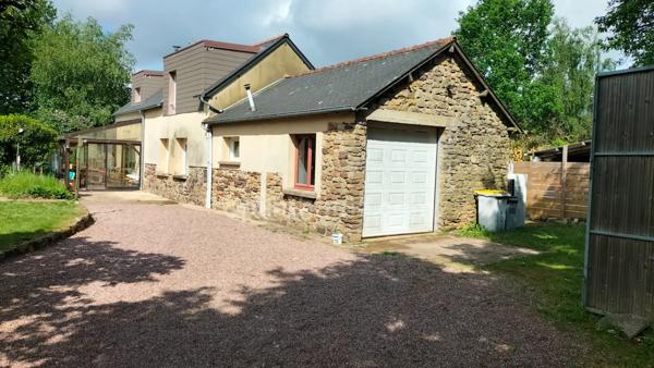 Longère à vendre 6 pièces et terrain campagne  IFFENDIC (35)