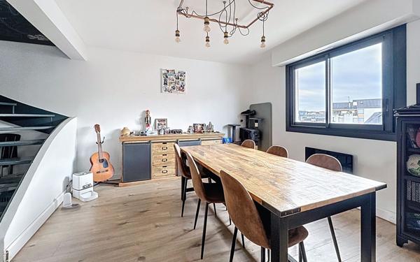 Appartement à vendre    4 pièces • 103,47 m2 Pau