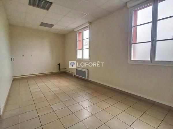 Achat bureau près de CHAUNY - 2 pièce(s) - 64 m² - 117 900 €