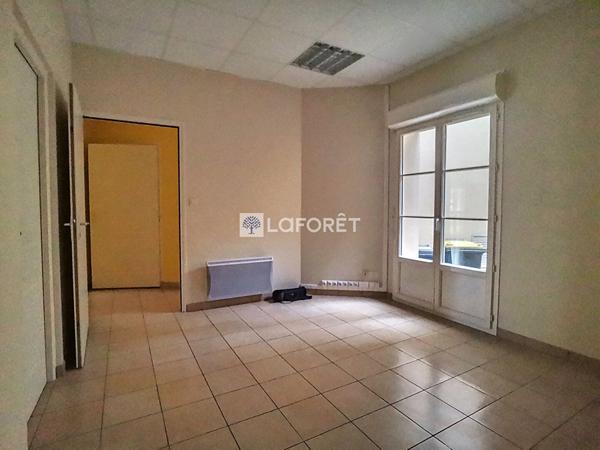 Achat bureau près de CHAUNY - 2 pièce(s) - 64 m² - 117 900 €