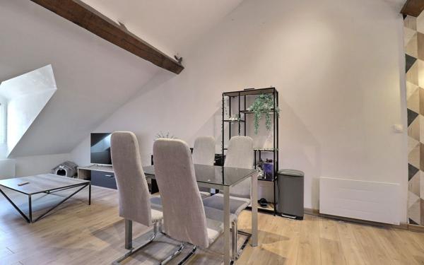 Appartement à vendre    2 pièces • 55 m2 Saint-Avold