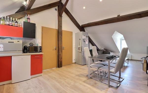 Appartement à vendre    2 pièces • 55 m2 Saint-Avold