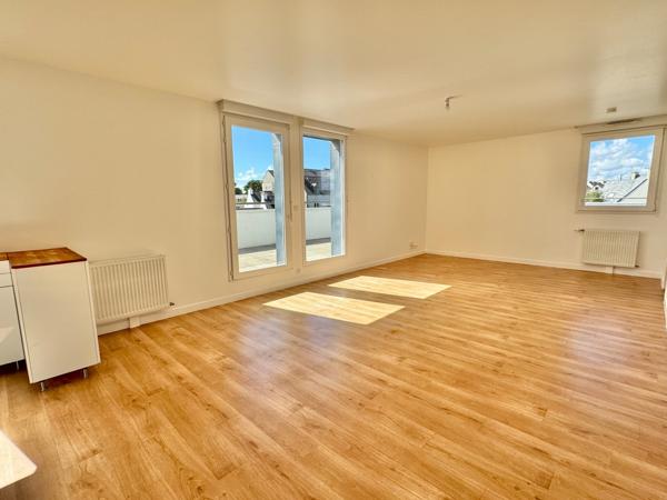 Plougastel Daoulas, dernier étage, ascenseur, terrasse, chambre parentale, contemporain