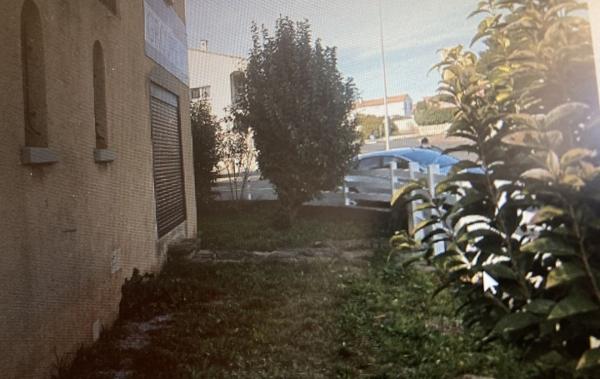 Vente Immeuble Avec terrain constructible à rénover Beziers   