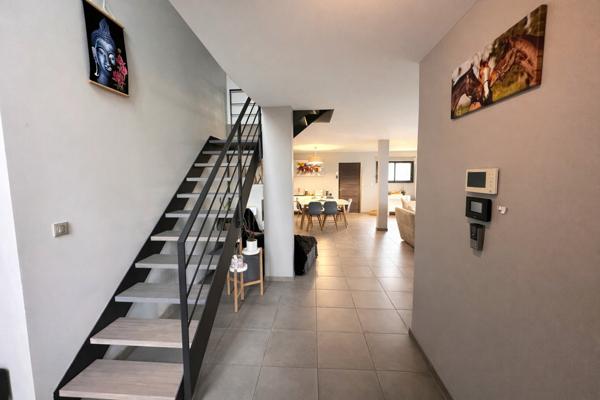 MAISON CONTEMPORAINE, EXCELLENT ETAT, EQUIPEMENTS HAUT DE GAMME