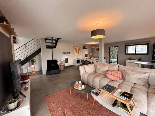 MAISON CONTEMPORAINE, EXCELLENT ETAT, EQUIPEMENTS HAUT DE GAMME