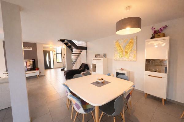 MAISON CONTEMPORAINE, EXCELLENT ETAT, EQUIPEMENTS HAUT DE GAMME