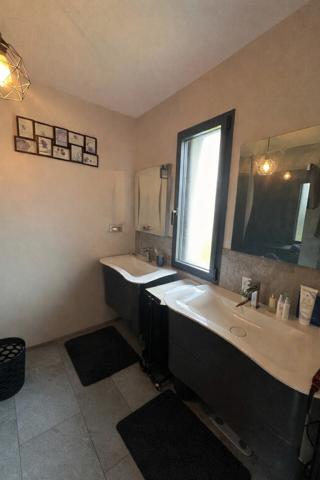 MAISON CONTEMPORAINE, EXCELLENT ETAT, EQUIPEMENTS HAUT DE GAMME