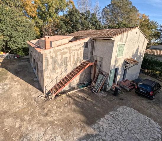 Maison à vendre |  Salon-de-Provence |  10 pièces | 144 m²