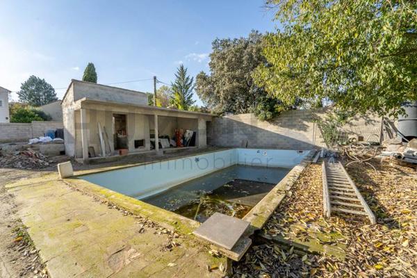 Maison à vendre |  Salon-de-Provence |  10 pièces | 144 m²