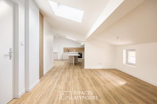 Appartement T2 rénové en dernier étage