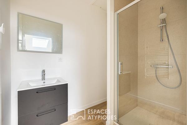 Appartement T2 rénové en dernier étage