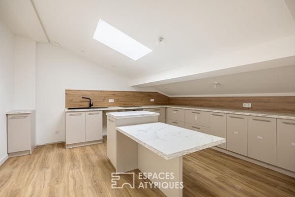 Appartement T2 rénové en dernier étage