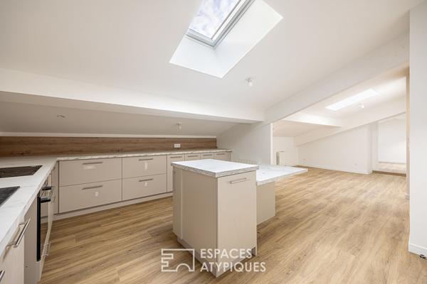 Appartement T2 rénové en dernier étage