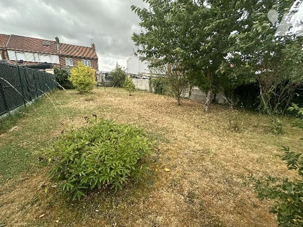 MAISON - 4 CHAMBRES - GARAGE - JARDIN