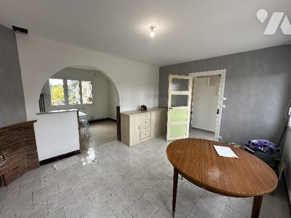 MAISON - 4 CHAMBRES - GARAGE - JARDIN