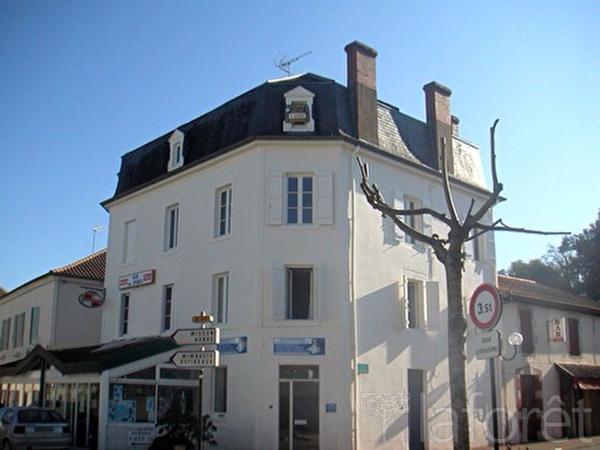 Achat immeuble près de POUILLON - 367 m² - 379 400 €