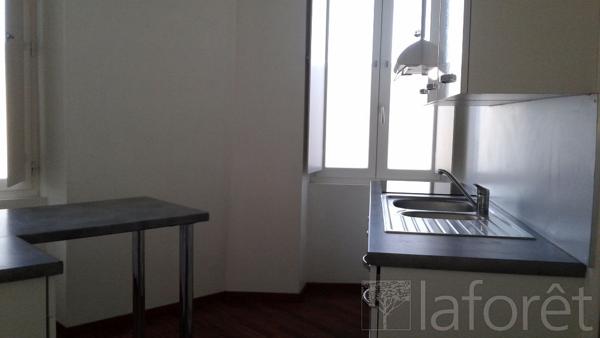 Achat immeuble près de POUILLON - 367 m² - 379 400 €