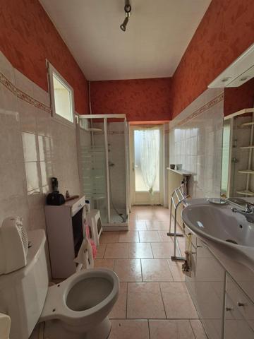 CARMAUX, GRANDE MAISON DE 147M