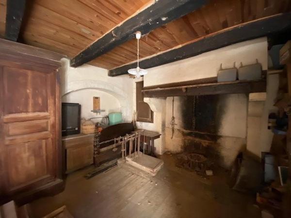 Ste CROIX - Maison 158 m² à restaurer avec hangar 48 m²