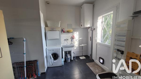 Maison à vendre 5 pièces 187 m² Morières-lès-Avignon