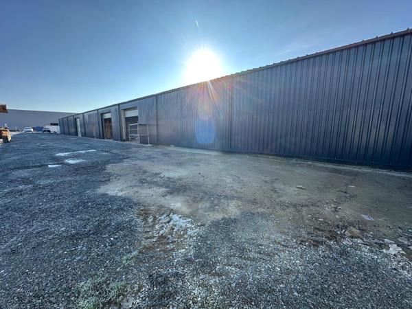 Local Commercial à Fougères, 35133 - 1 pièce 359m²