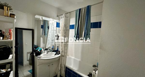 Location Appartement 2 pièces 39 m² - Clermont-ferrand 63100