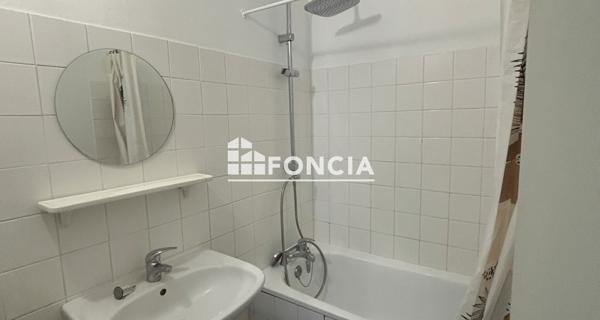 Location Appartement 3 pièces 60.87 m² - Bourg-lès-valence 26500