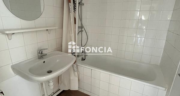 Location Appartement 3 pièces 60.87 m² - Bourg-lès-valence 26500