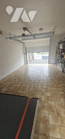 Emplacement idéal pour cette belle MAISON de 136 m² habitables sur un terrain de 355 m² avec un...