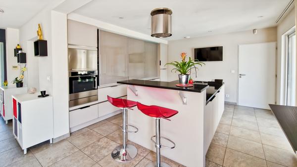 Uzès (30700) Superbe villa à vendre, à seulement 3 minutes d'Uzès