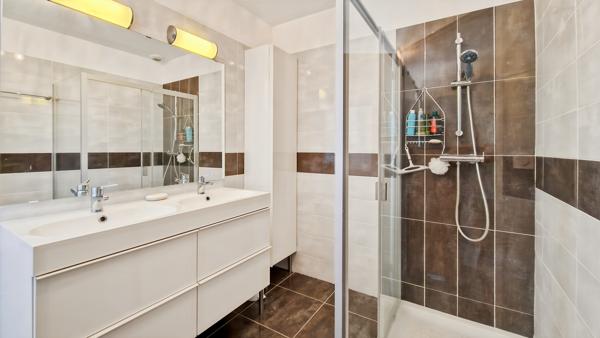 Uzès (30700) Superbe villa à vendre, à seulement 3 minutes d'Uzès