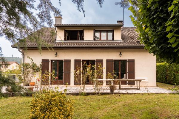 Maison à vendre 7 pièces proche de MACON (71)