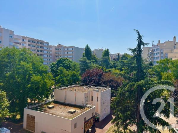 Appartement F2 à vendre  2 pièces - 32,64 m2 GENTILLY - 94