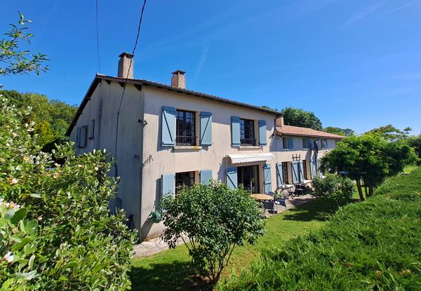 Maison à vendre à Chef-Boutonne (79110) - Deux-Sèvres