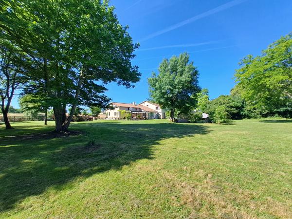 Maison à vendre à Chef-Boutonne (79110) - Deux-Sèvres
