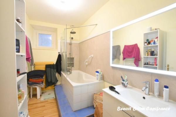 Maison à vendre 9 pièces NOTRE DAME DU TOUCHET (50)