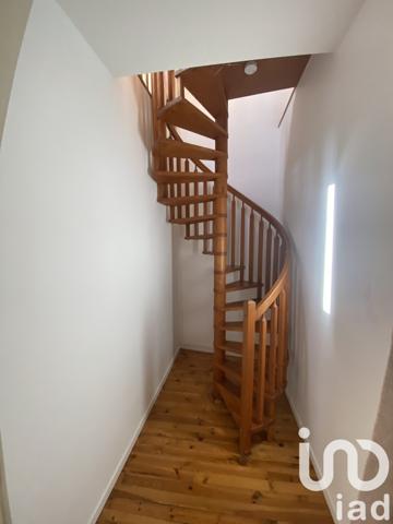 Maison à vendre 5 pièces 97 m² Saint-Romain-le-Puy