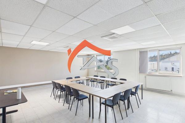 Vente Bureau 6 pièces 214 m2 à Saint-Priest-en-Jarez