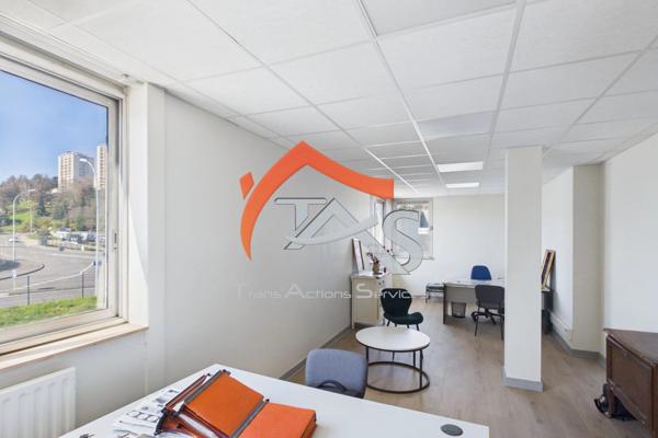 Vente Bureau 6 pièces 214 m2 à Saint-Priest-en-Jarez