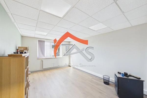 Vente Bureau 6 pièces 214 m2 à Saint-Priest-en-Jarez