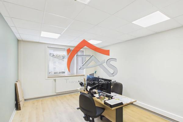 Vente Bureau 6 pièces 214 m2 à Saint-Priest-en-Jarez