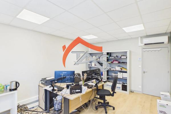Vente Bureau 6 pièces 214 m2 à Saint-Priest-en-Jarez
