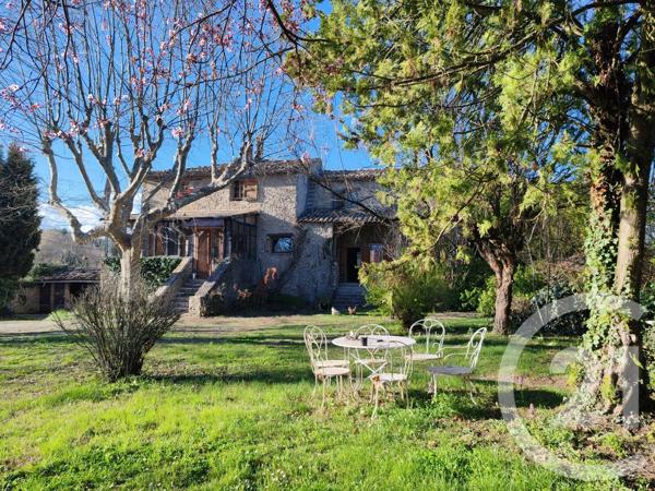 Maison à vendre  6 pièces - 189,59 m 2   FORCALQUIER  - 04