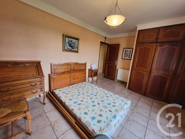 Maison à vendre  7 pièces - 121,65 m 2   MARIGNANE  - 13