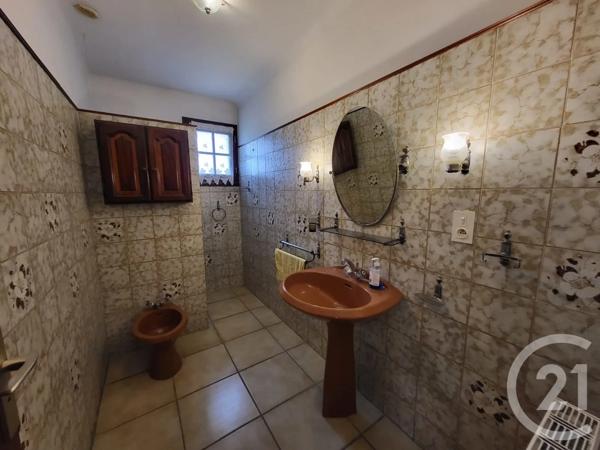 Maison à vendre  7 pièces - 121,65 m 2   MARIGNANE  - 13