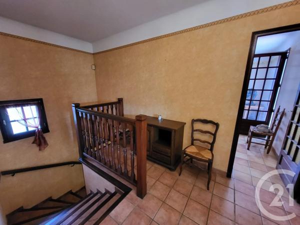 Maison à vendre  7 pièces - 121,65 m 2   MARIGNANE  - 13