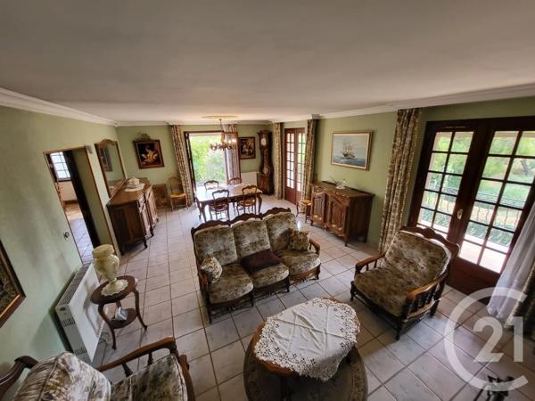 Maison à vendre  7 pièces - 121,65 m 2   MARIGNANE  - 13
