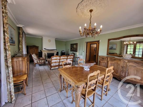 Maison à vendre  7 pièces - 121,65 m 2   MARIGNANE  - 13